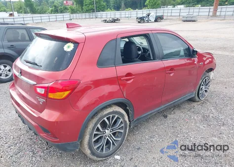 2018 Mitsubishi Outlander Sport 2.4 Se z USA, uszkodzony, nr VIN JA4AP3AW7JZ034271